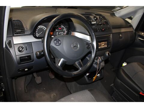 Viano Compact 2.0 CDI - 8places - entretien complet 2011 occasion 59493 Villeneuve-d'Ascq