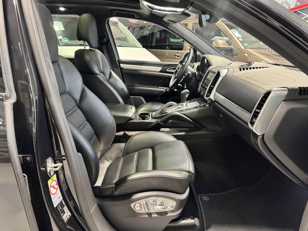 Cayenne II (2) 3.6 V6 440 GTS TIPTRONIC 2015 occasion 26000 VALENCE