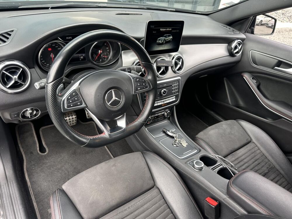 Classe GLA 180 d - BV 7G-DCT - Fascination - GARANTIE 12 MOIS 2017 occasion 33127 Saint-Jean-d'Illac