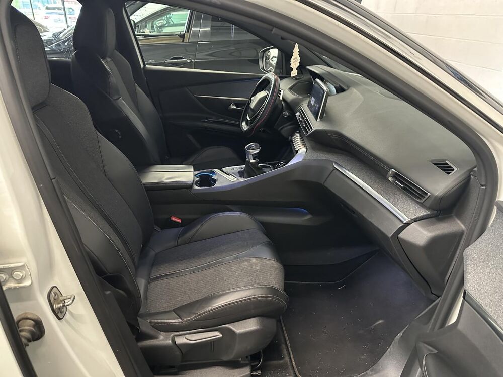 3008 PEUGEOT GENERATION-II 1.5 BLUEHDI 130 GT LINE START-STOP occasion 02000 Laon