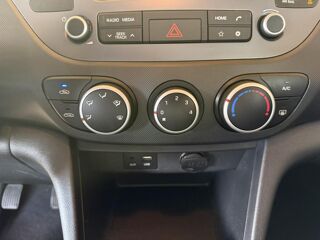i10 1.0 II Edition #Mondial PHASE 2 2019 occasion 33700 M&eacute;rignac