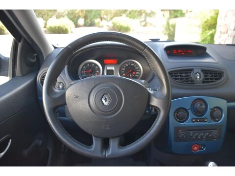 Clio 1.2i 16V - 75 III 2007 occasion 06250 Mougins