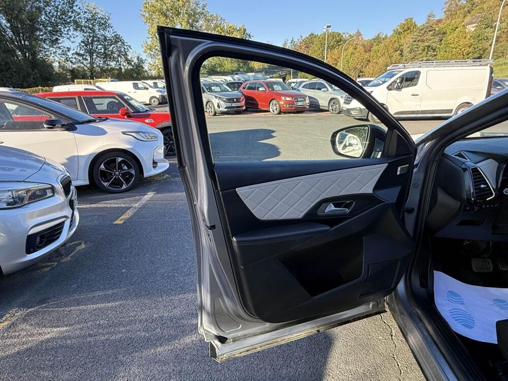 DS3 DS7 E-Tense - 300 - 4x4 Rivoli GPS + CARPLAY + ATTELAGE + C 2020 occasion 19100 Brive-la-Gaillarde