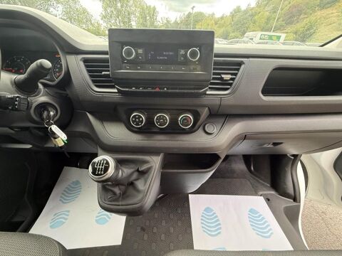 Trafic L1H1 2800 Kg 2.0 Blue dCi - 130 Fourgon Confort TVA RECUPERA 2022 occasion 19100 Brive-la-Gaillarde