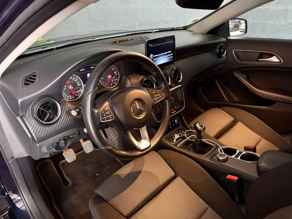Classe GLA 200d BM X156 Sensation - GARANTIE 6 MOIS 2017 occasion 33700 M&eacute;rignac