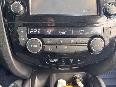 Qashqai 1.6 DIG-T  N-Connecta - GARANTIE 6 MOIS 2016 occasion 77185 Lognes