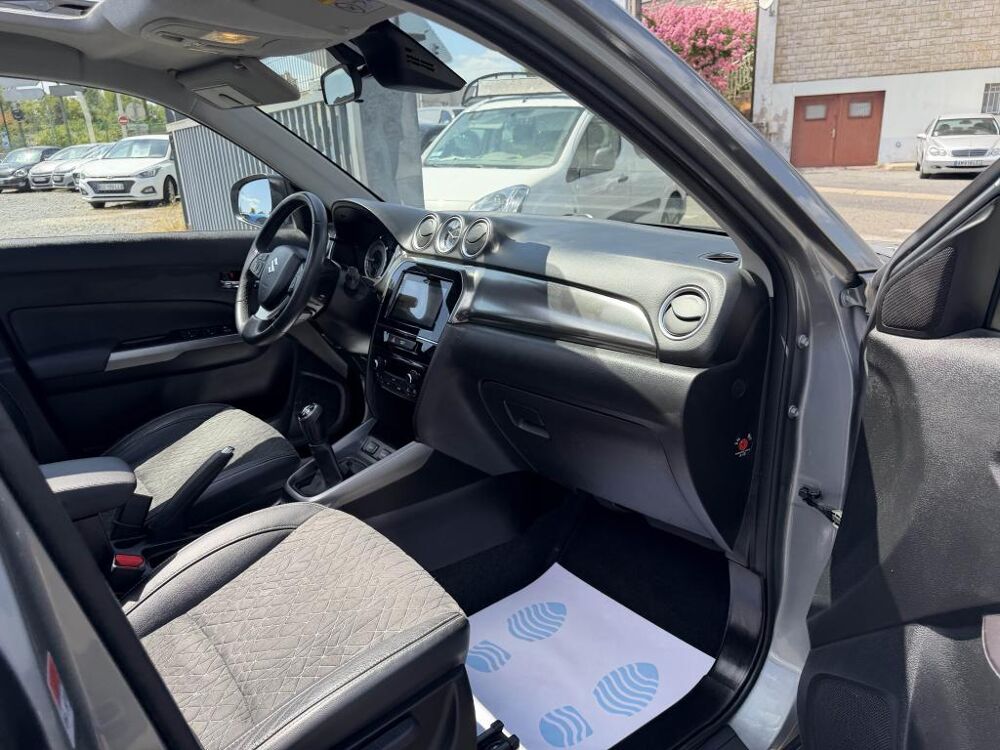 Vitara 1.0 Boosterjet Privil&egrave;ge gps + clim + camera AR 2019 occasion 19100 Brive-la-Gaillarde