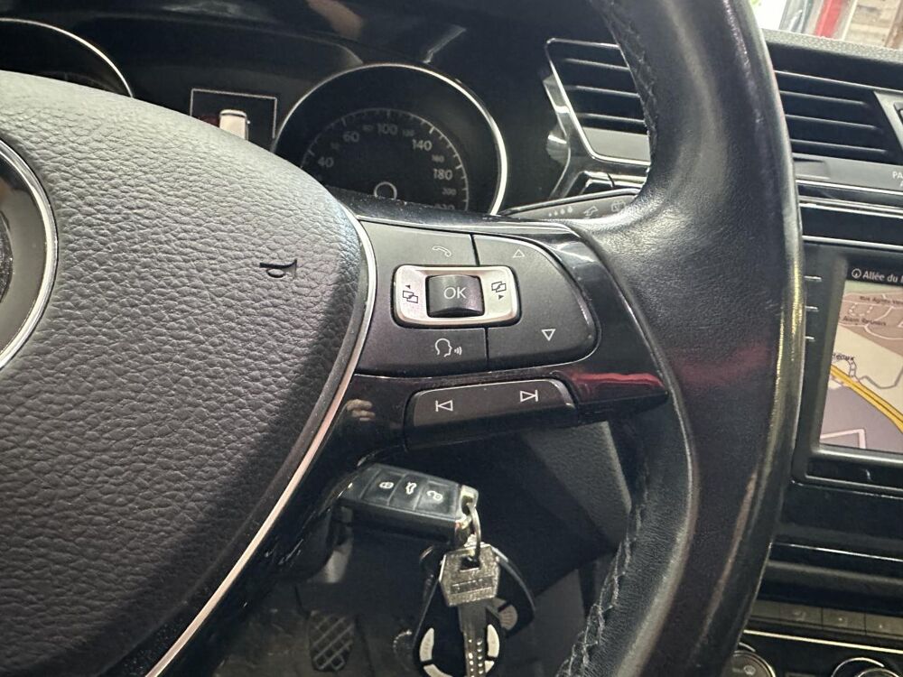 Touran 2.0 TDI 150 BLUEMOTION CARAT 2016 occasion 33370 Artigues-pr&egrave;s-Bordeaux