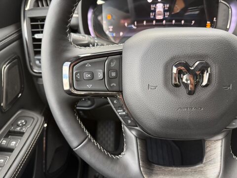 RAM 1500 CREW LIMITED NIGHT EDITION BOX HAYON MULTI V8 5,7L 2026 occasion 91830 Le Coudray-Montceaux