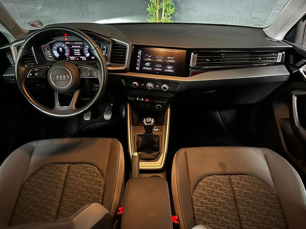 A1 25 TFSi - 1.0i 95CH BVM6 - DESIGN - VIRTUAL COCKPIT - GARANT 2021 occasion 33700 M&eacute;rignac