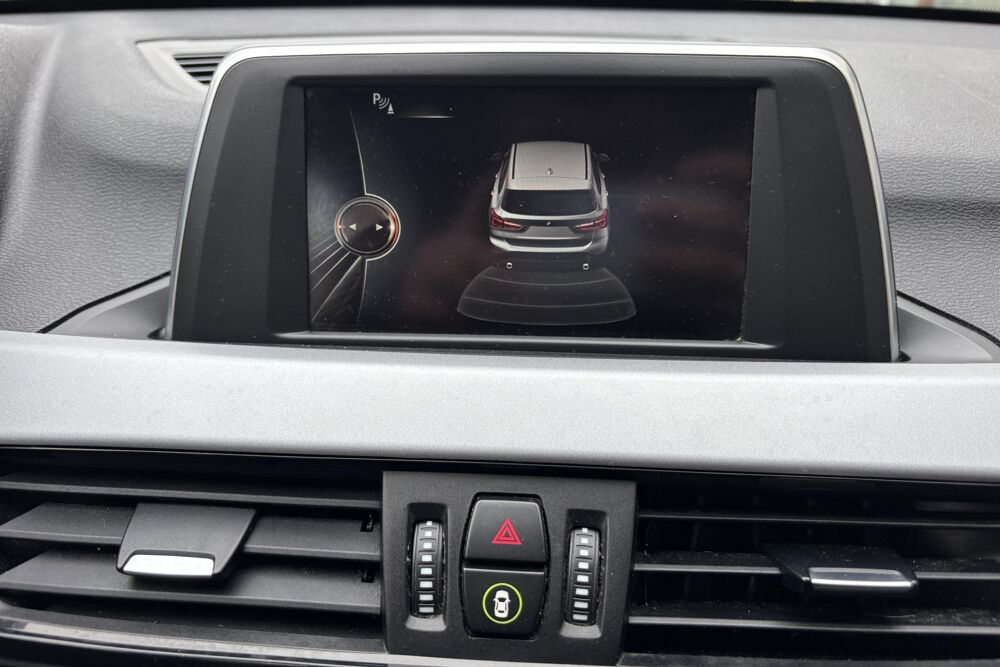 X1 BMW sDrive 18i Lounge F48 136ch - Moteur 78 000 km - Si&egrave;ges 2015 occasion 78760 Jouars-Pontchartrain