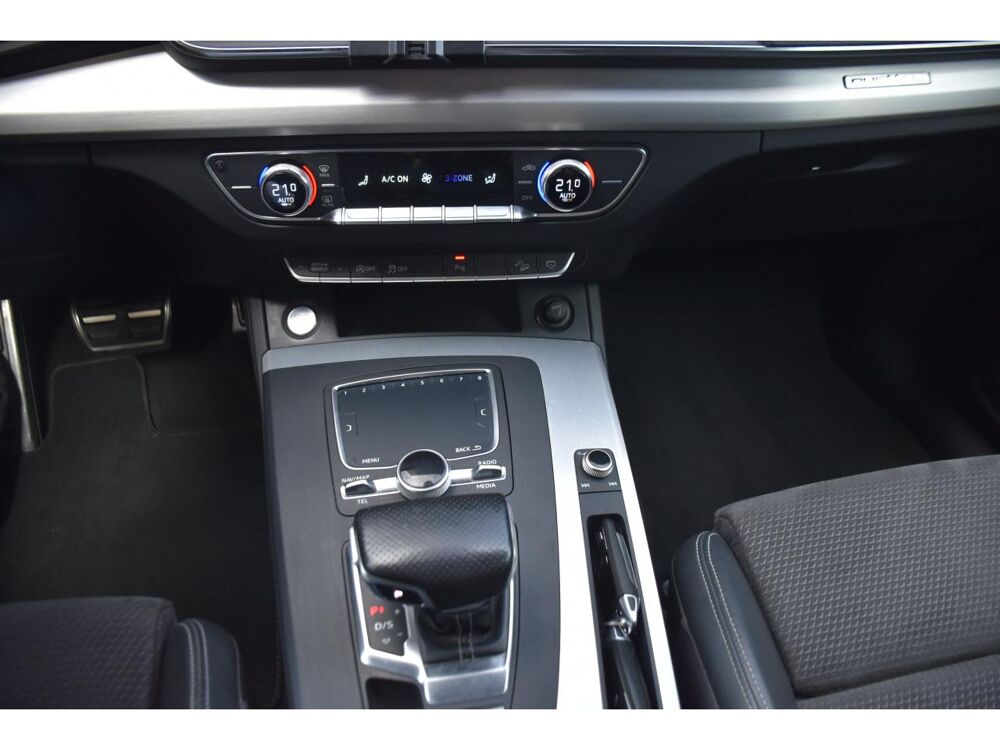 Q5 Quattro 2.0 TFSI - 252 - BV S-tronic 2017 S line 2017 occasion 06250 Mougins