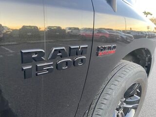 RAM 1500 CREW SPORT BLACK PACKAGE 2018 occasion 91830 Le Coudray-Montceaux