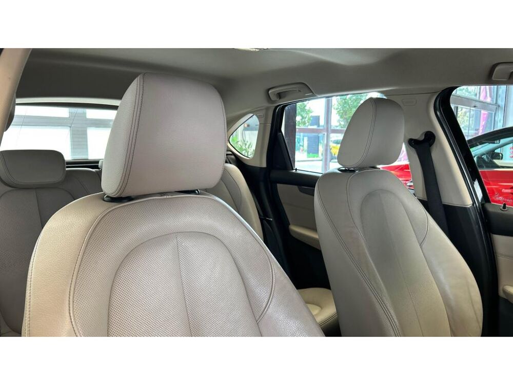 Serie 2 Active Tourer 214d Luxury - Entretien Bmw - Cam&eacute;ra de recul 2017 occasion 60740 Saint-Maximin