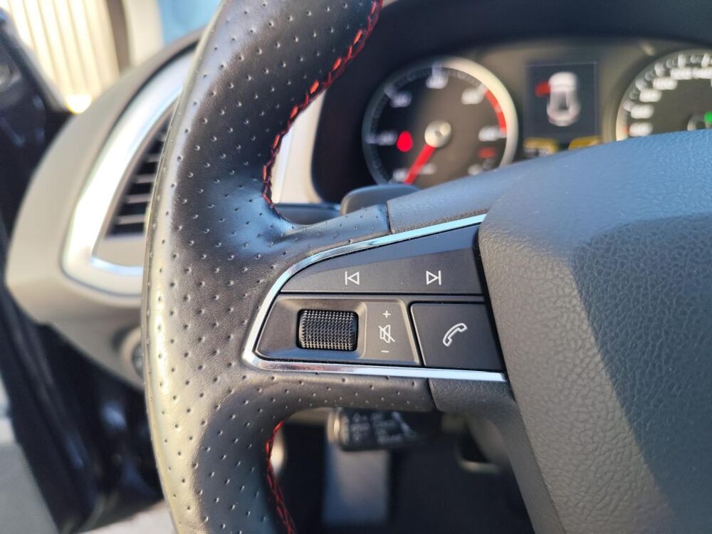 Leon ST 2.0 TDI 185 FR DSG BVA START-STOP 2016 occasion 42170 Saint-Just-Saint-Rambert