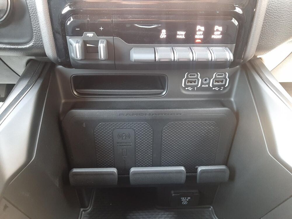 RAM 1500 CREW SPORT NIGHT EDITION 2022 occasion 91830 Le Coudray-Montceaux