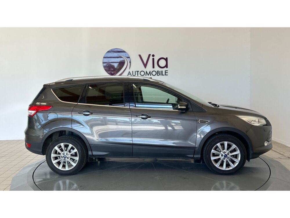 Kuga 2.0 TDCi 180 ch 4x4 BVA Titanium - ATTELAGE - TOIT OUVRANT - 2014 occasion 17600 Saujon