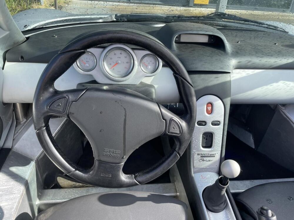 Spider Sport 2.0i 16V Pare-Brise 1998 occasion 31660 Bessi&egrave;res
