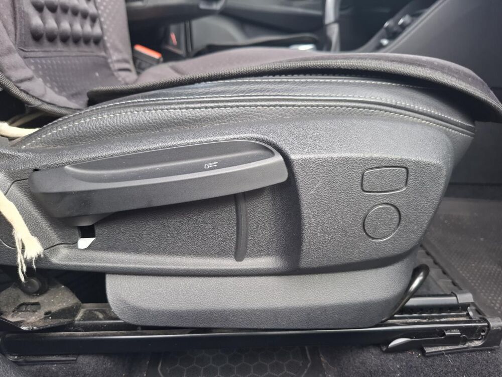 Serie 2 ACTIVE-TOURER 1.5 218 I 135 LUXURY 2017 occasion 56850 Caudan