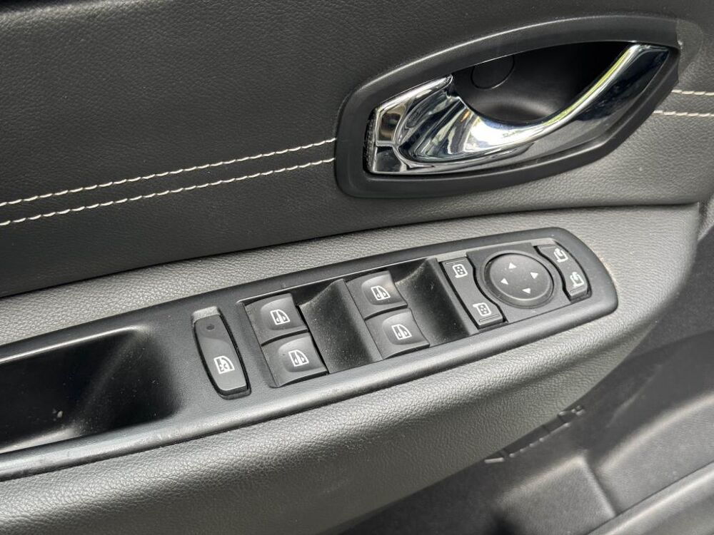 Sc&eacute;nic Grand 1.5 dCi FAP - 110 - BV EDC - 7pl GRAND III MONOSPACE 2013 occasion 77185 Lognes