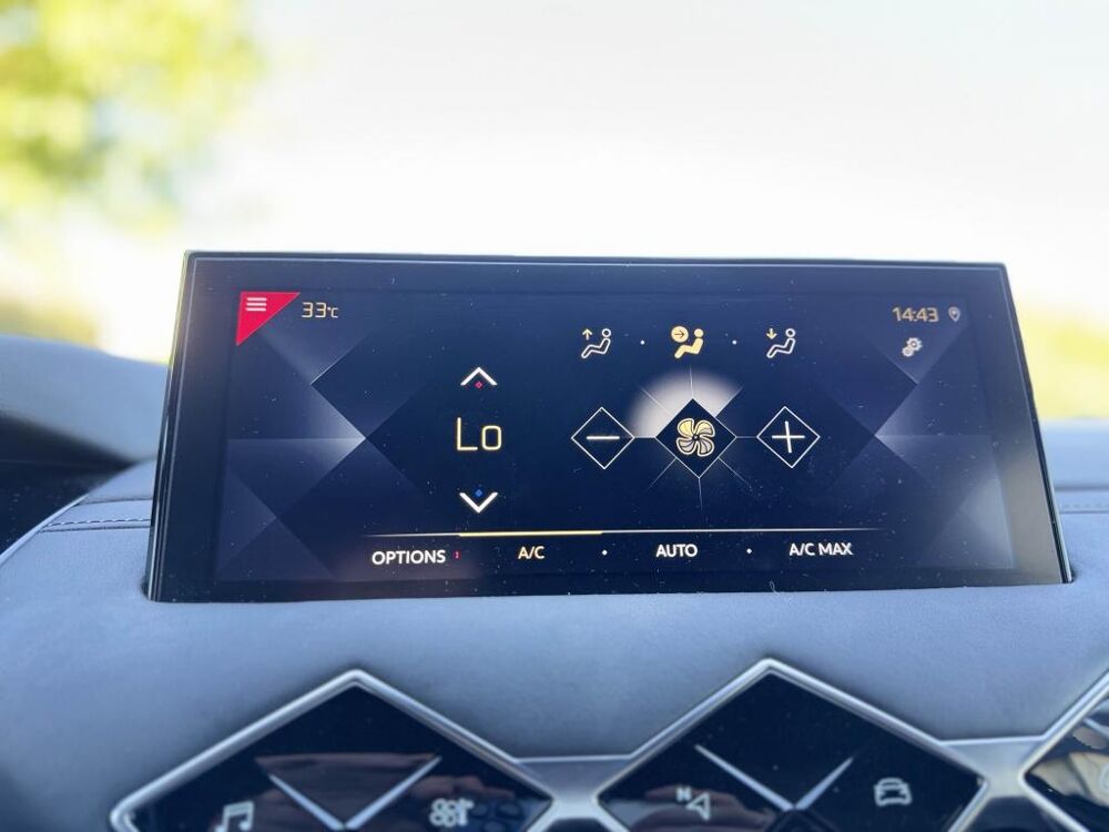 DS3 GRAND CHIC OPERA - 155CH - CAM 360 - SIEGES CHAUFFANTS - CAR 2019 occasion 13760 Saint-Cannat