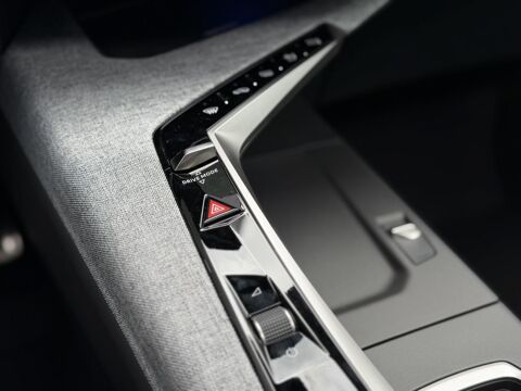 3008 Hybrid 145 e-DSC6 GT avec Toit ouvrant, Hifi Focal et Vision 2026 occasion 35300 Foug&egrave;res