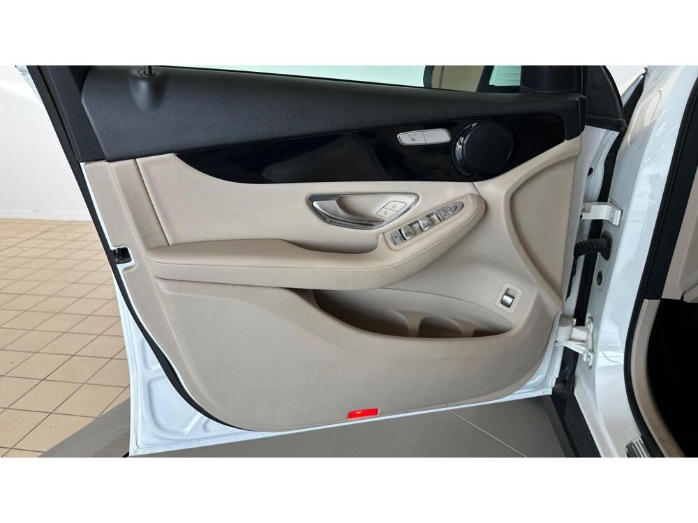 Classe GLC 200d 4MATIC 163 ch 9 G-Tronic Avantgarde Line - ATTELAGE ELE 2019 occasion 17600 Saujon