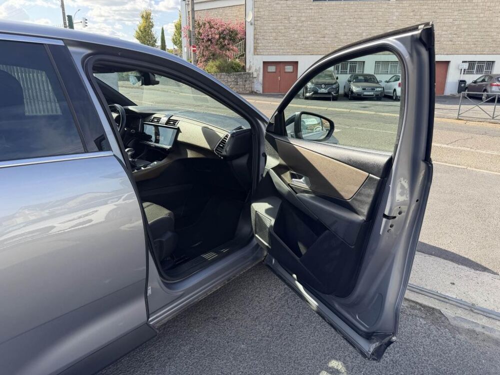 DS3 1.5 BlueHDi - 130 Chic gps + clim + camera AR 2017 occasion 19100 Brive-la-Gaillarde