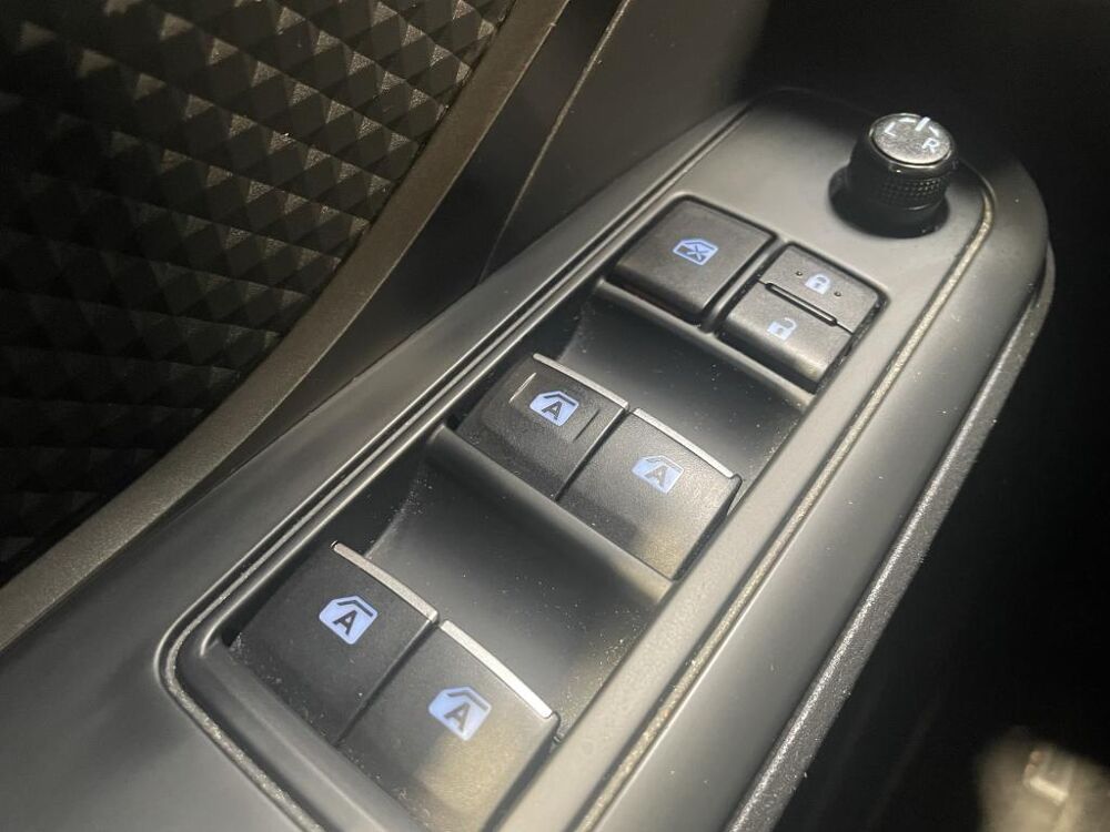 Divers 1.2T 116cv Dynamic + Attelage Garantie Toyota Relax 03/27 2017 occasion 33500 Libourne