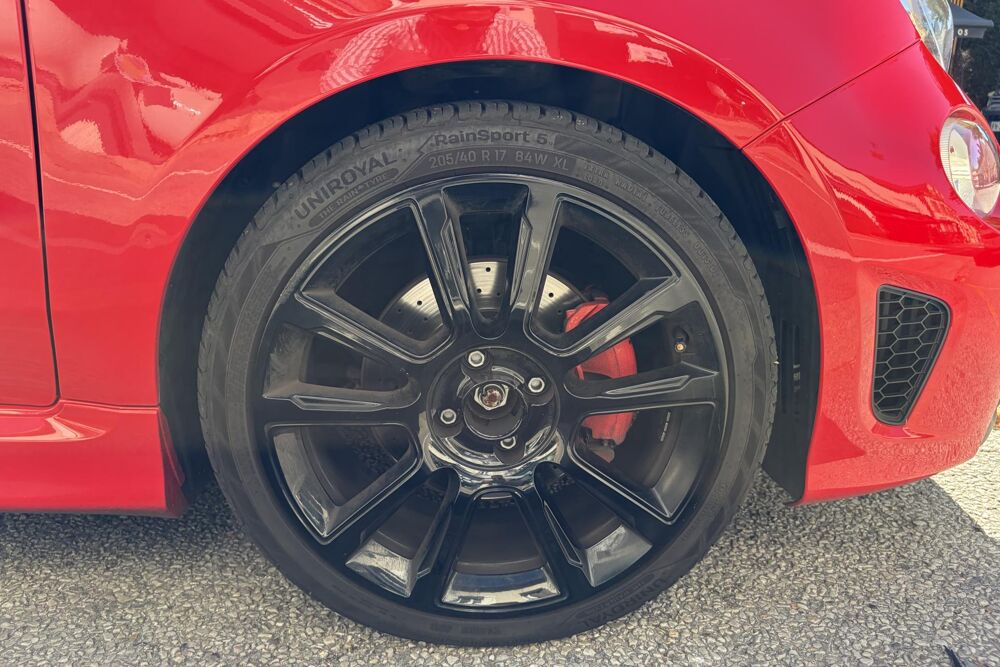 500 ABARTH 595 TURISMO 1.4 T-JET 165 CH BVA TOIT NOIR ECHAPPEMEN 2018 occasion 78760 Jouars-Pontchartrain