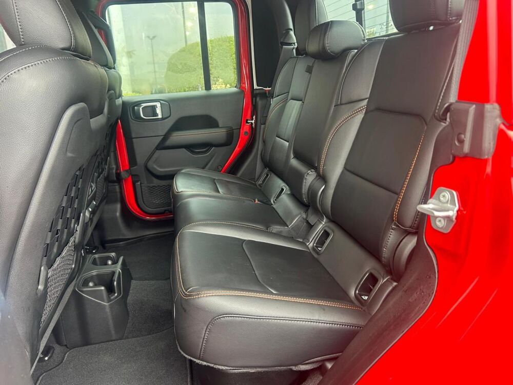 Divers Crew cab MOJAVE V6 3.6L Pentastar 2021 occasion 91830 Le Coudray-Montceaux