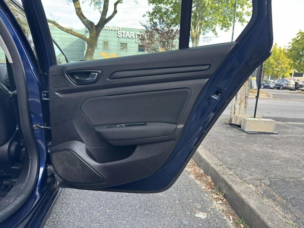 M&eacute;gane Estate 1.5 Blue dCi - 115 IV ESTATE BREAK Business 2019 occasion 77185 Lognes