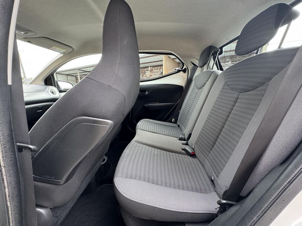 Aygo 1.0 VVT-i II 2014 x-play PHASE 2 2019 occasion 19100 Brive-la-Gaillarde