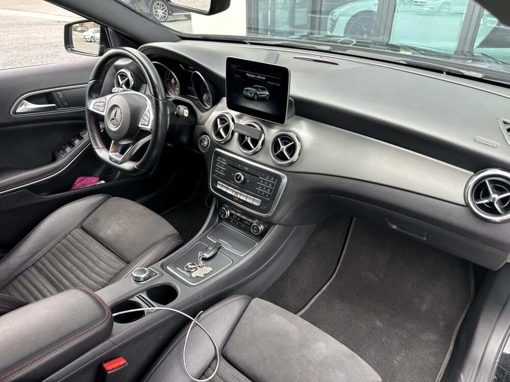 Classe GLA 180 d - BV 7G-DCT - Fascination - GARANTIE 12 MOIS 2017 occasion 33127 Saint-Jean-d'Illac