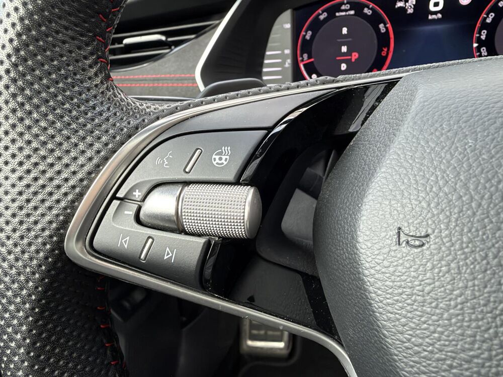 Octavia RS Combi 2.0 TFSI 265 DSG 7 DCC pilot&eacute;es Phase 2 2024 occasion 38330 Montbonnot-Saint-Martin