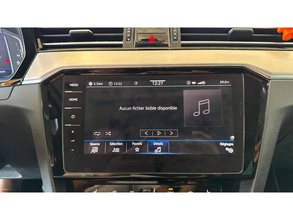 Passat SW 2.0 - 150 - BREAK Elegance / ATTELAGE / CARPLAY / TOIT O 2021 occasion 17600 Saujon