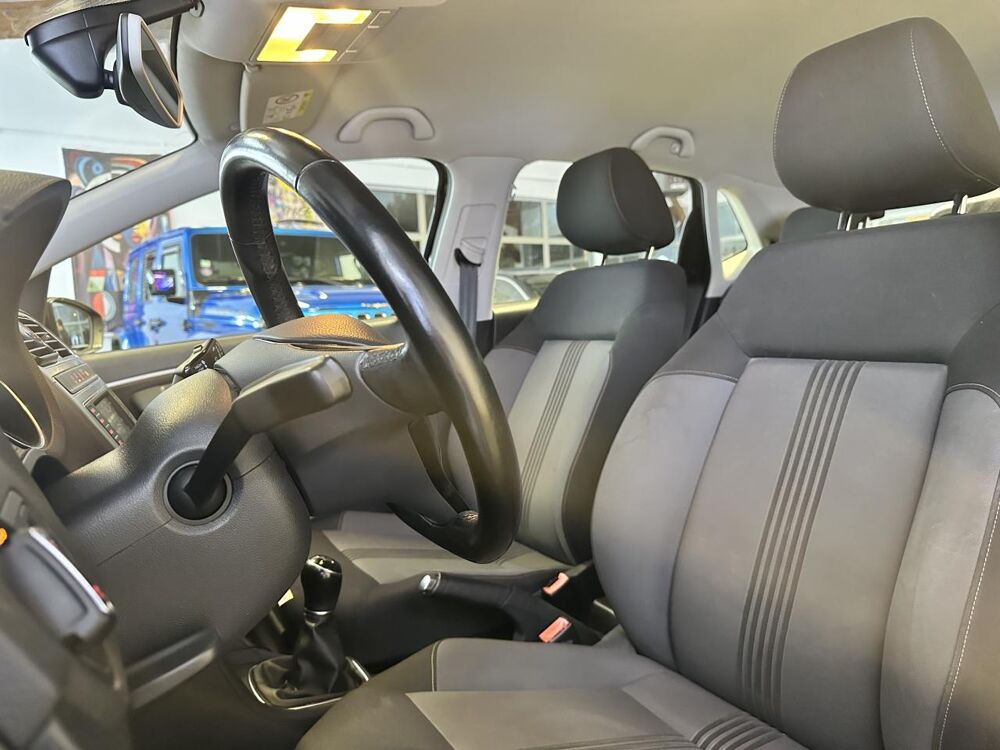 Polo 1.2 TSI 90 BLUEMOTION ALLSTAR - GARANTIE 12 MOIS 2017 occasion 16000 Angoul&ecirc;me