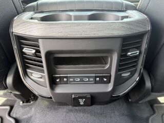 RAM 1500 CREW LIMITED NIGHT EDITION BOX HAYON MULTI V8 5,7L 2026 occasion 91830 Le Coudray-Montceaux