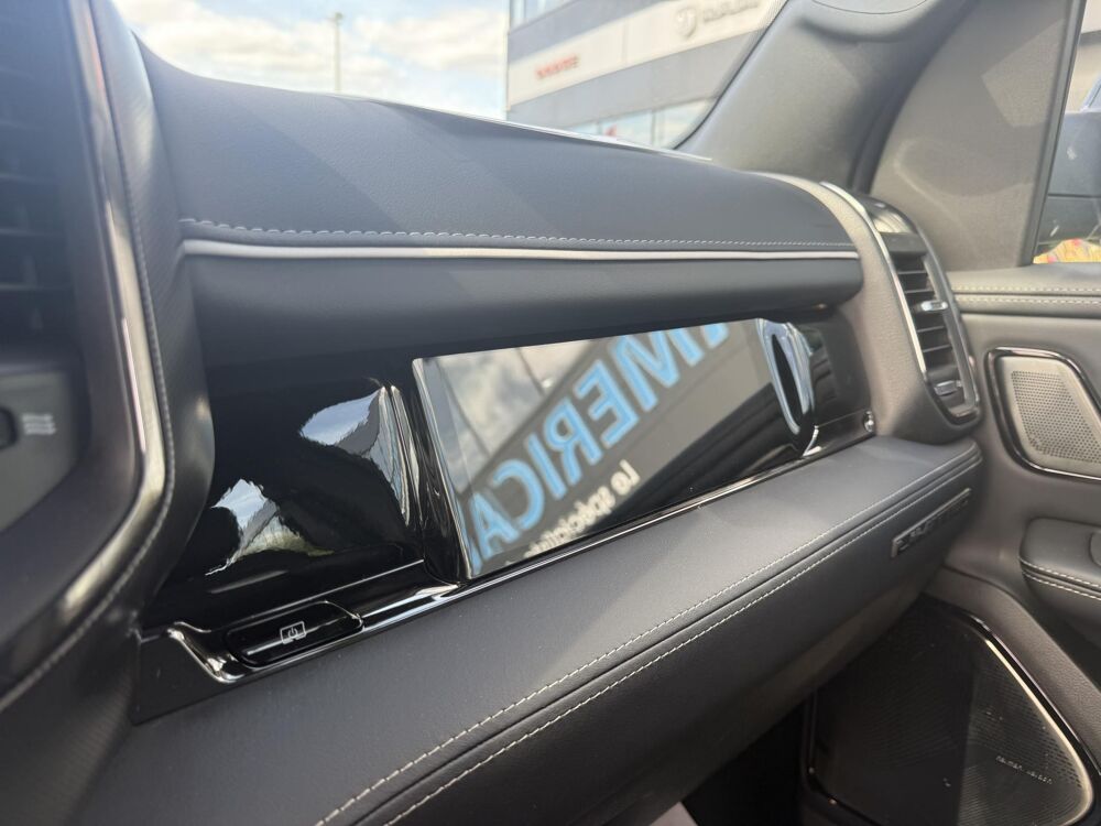 RAM 1500 CREW LIMITED NIGHT EDITION BOX HAYON MULTI V8 5,7L 2026 occasion 91830 Le Coudray-Montceaux