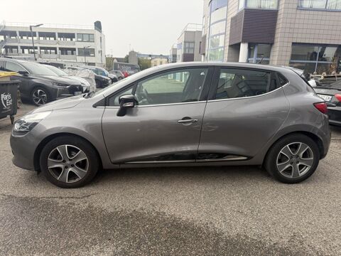 Clio 0.9 TCe - 90 Zen SUIVI RENAULT GARANTIE 12 MOIS 2015 occasion 94360 Bry-sur-Marne