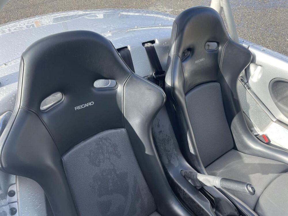 Spider Sport 2.0i 16V Pare-Brise 1998 occasion 31660 Bessi&egrave;res