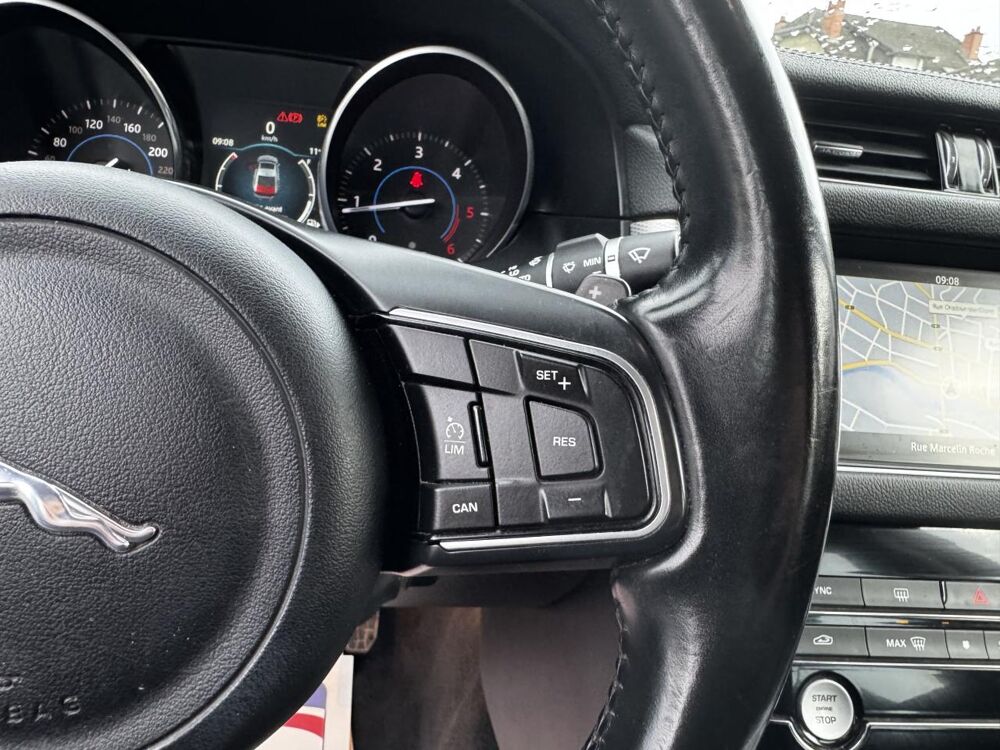 XF 2.0 D - 180 BVA S&S Prestige Gps + Camera AR + Clim 2016 occasion 19100 Brive-la-Gaillarde