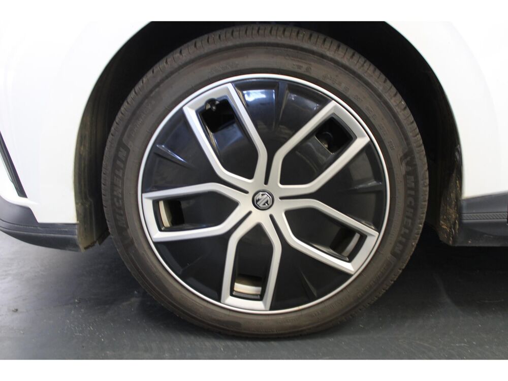 MG4 204 64-2 KWh Luxury Entretien Complet 2023 occasion 59493 Villeneuve-d'Ascq