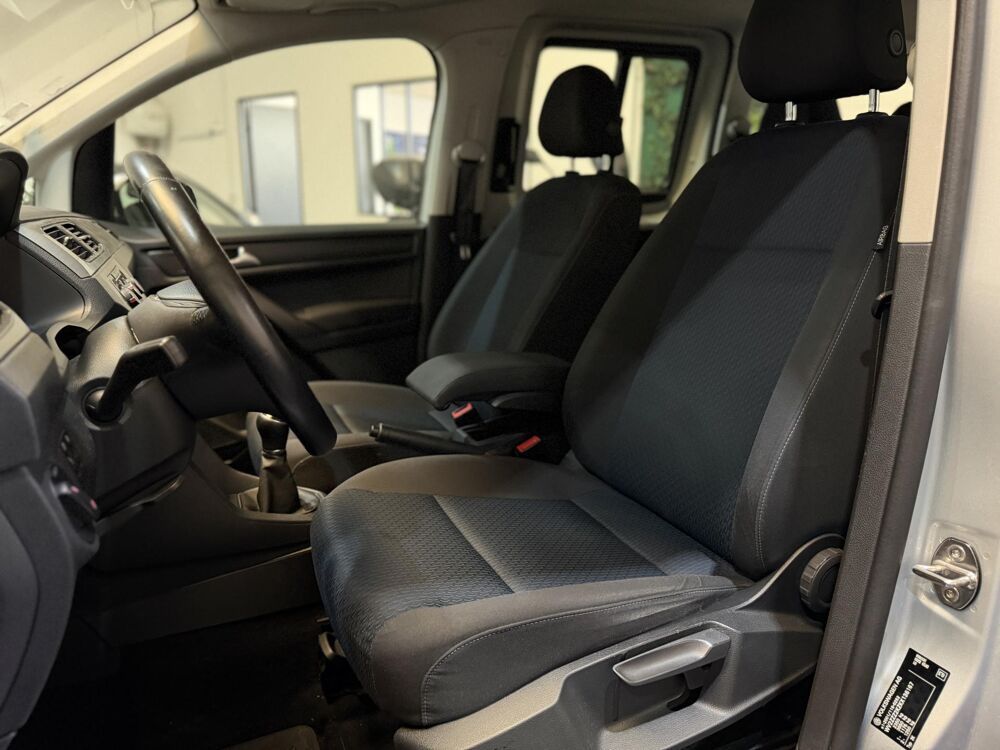 Caddy Maxi 2.0 TDI 102CH 7pl Trendline - GARANTIE 12 MOIS 2019 occasion 94360 Bry-sur-Marne