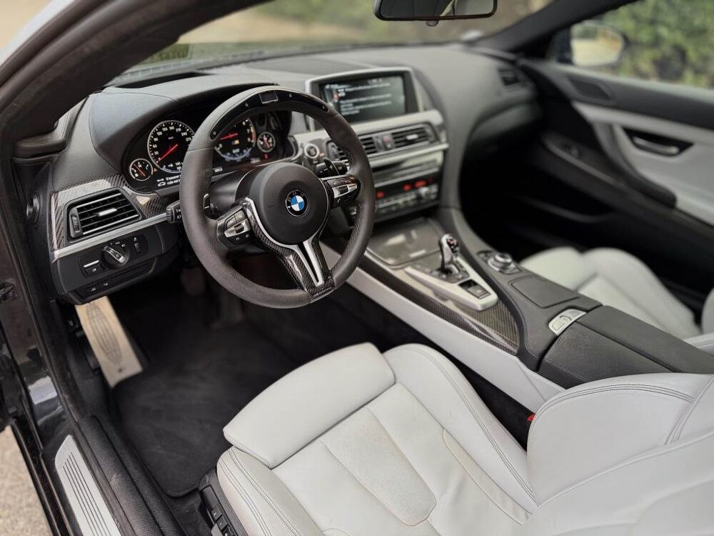 M6 F13 - LIGNE AKRA - PACK CARBONE - HUD - CAM - SIEGES NAPA 2013 occasion 13760 Saint-Cannat