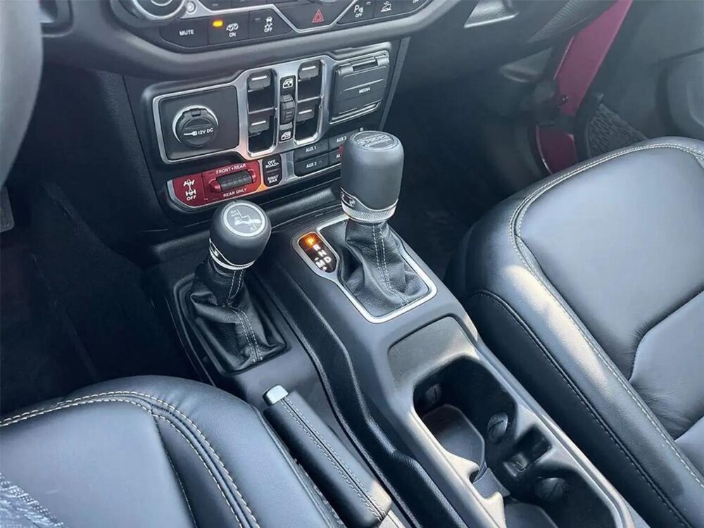 Wrangler RUBICON SRT 392 FINAL EDITION V8 6.4 2024 occasion 78780 MAURECOURT