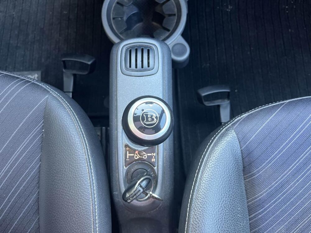 ForTwo 1.0i 84CH - KIT BRABUS - CARPLAY - SIEGES CHAUFFANTS - TOIT 2013 occasion 13760 Saint-Cannat