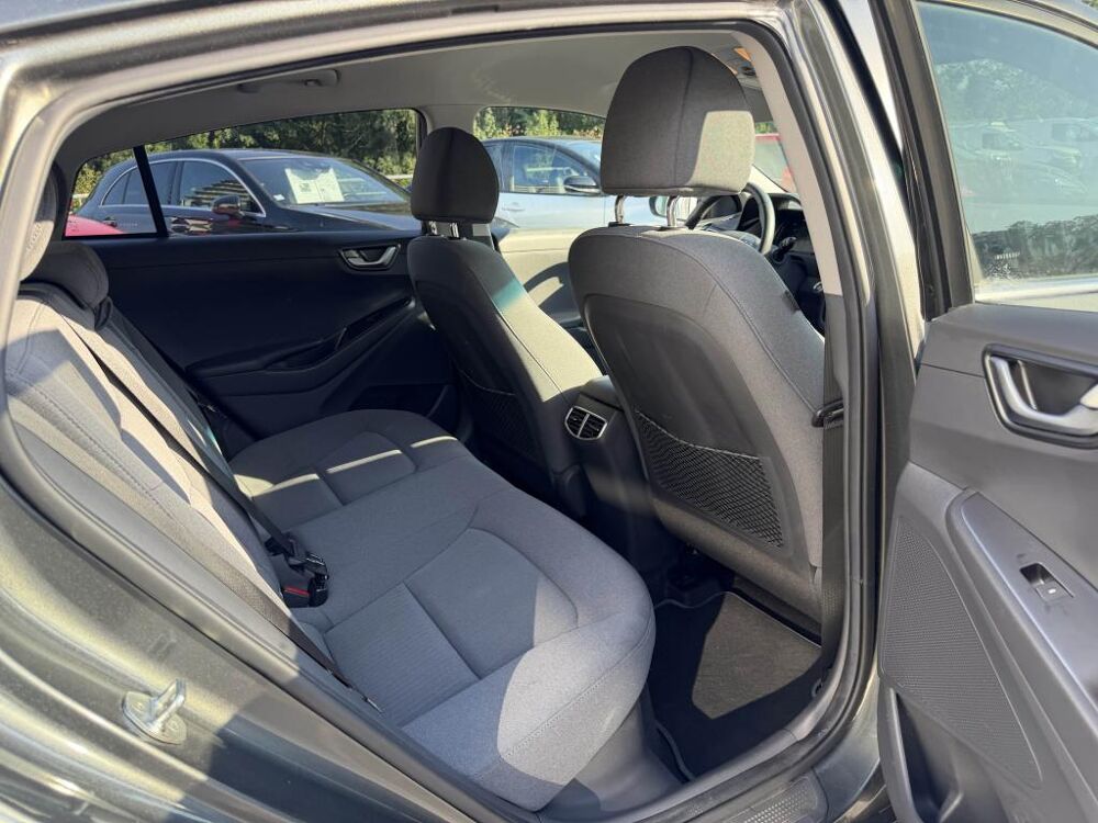 Ioniq Plug-in Cr&eacute;ative gps + clim + camera AR 2022 occasion 19100 Brive-la-Gaillarde