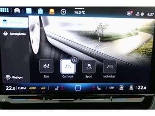 T-ROC 1.5 eTSI Hybrid DSG7 150 R-Line avec T.O. - Garantie VW 05/2 2026 occasion 35300 Foug&egrave;res