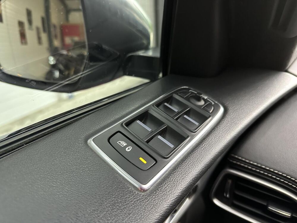 F-PACE 3.0 D 300 S AWD BVA 2017 occasion 33370 Artigues-pr&egrave;s-Bordeaux